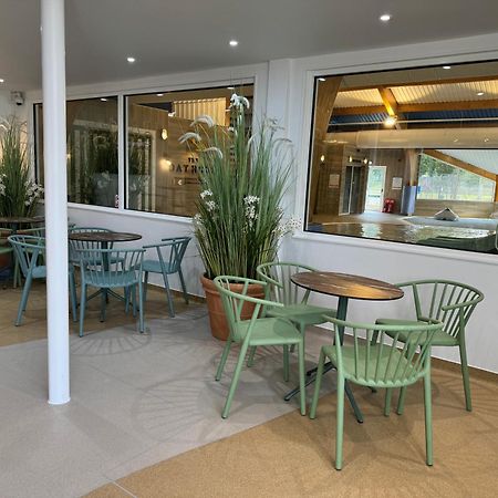 The Boat House, Hot Tub Lodge South Cerney Luaran gambar